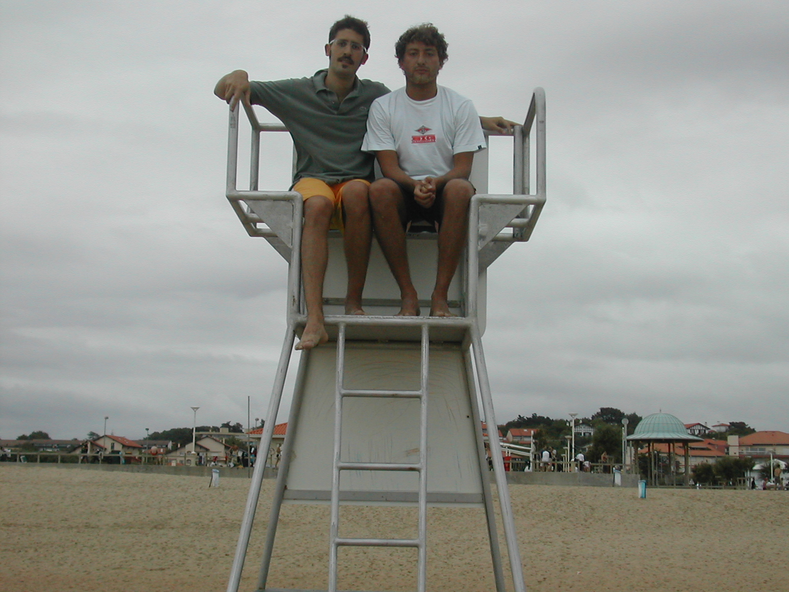 Lavoro assicurato 2 - guardaspiaggia